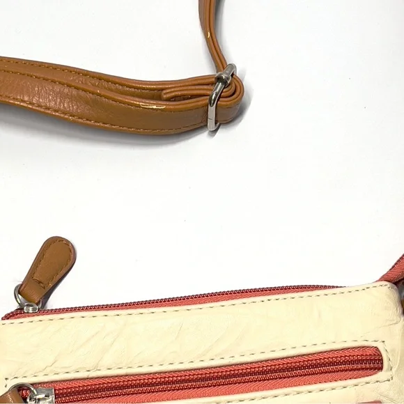 STONE MOUNTAIN Leather Crossbody Bag in Cream and Pink Zip Pocket - Picture 3 of 10